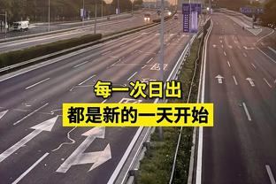 一个都不丢！萨里奇上半场4中4&三分2中2 得到10分2板2助